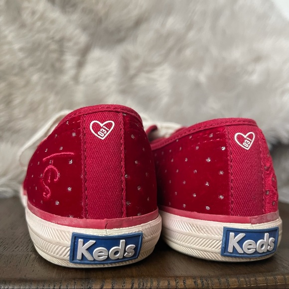 ⛔️SOLD⛔️Keds Taylor Swift Champion Velvet Sneakers - Picture 5 of 8